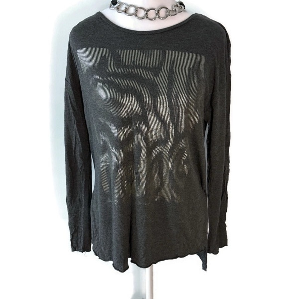 Chic Long Sleeve Graphic Top